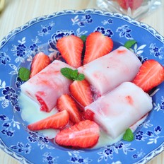 草莓炼乳肠粉
